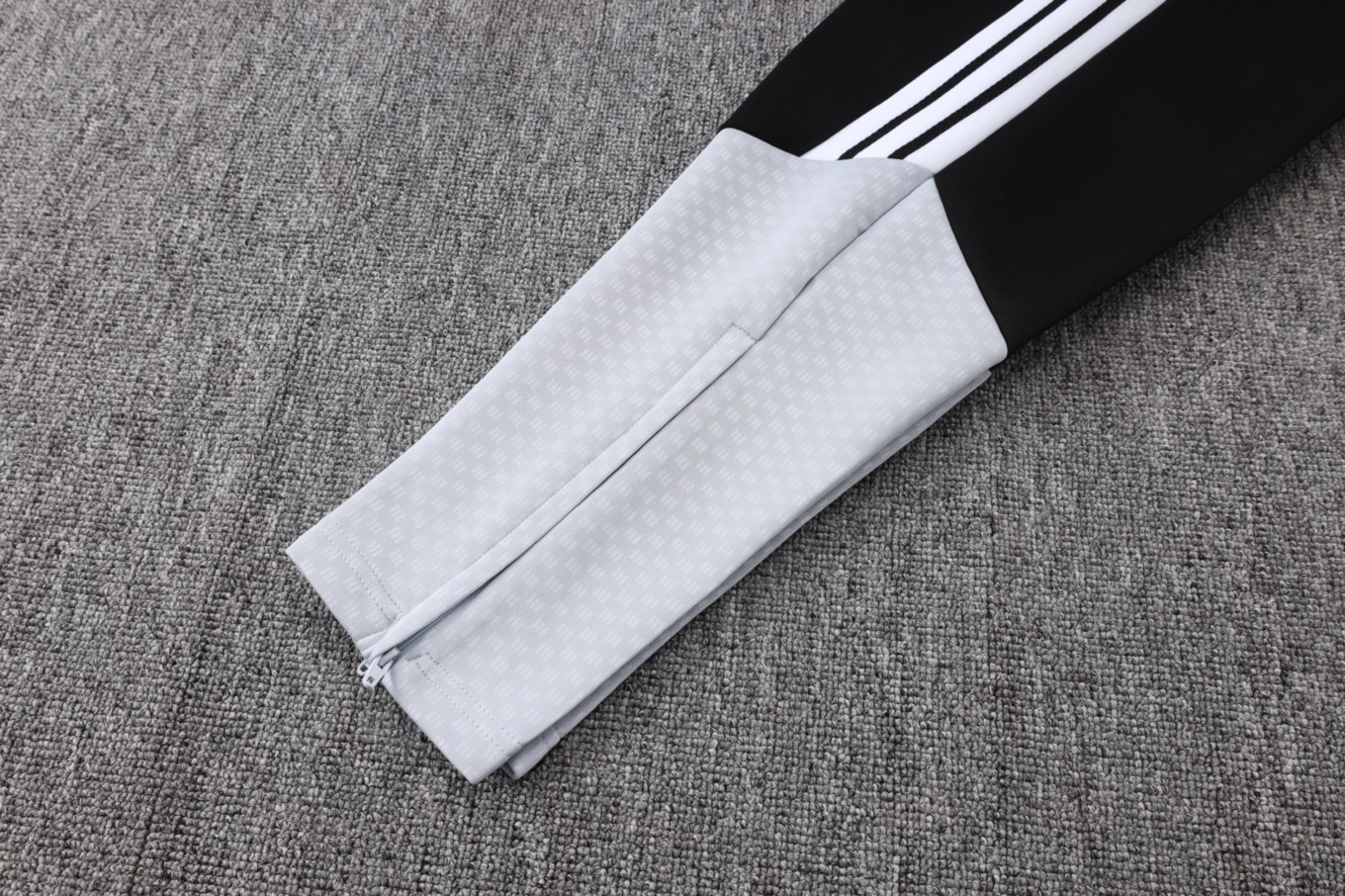 2026 Real Madrid White Jacket Training Suit Set