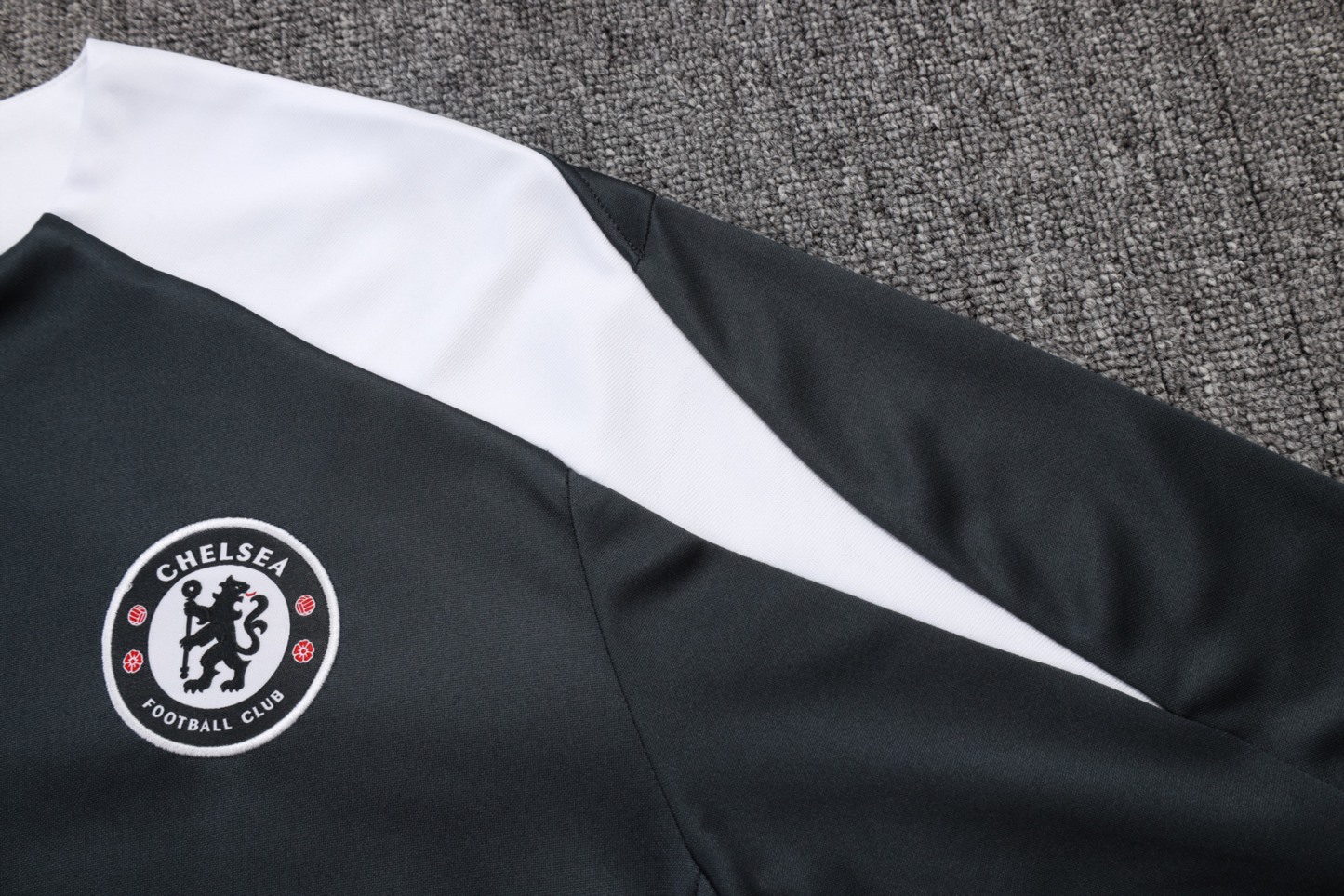 202526 Chelsea dark gray Long-sleeved half-pull training kit Football team kit