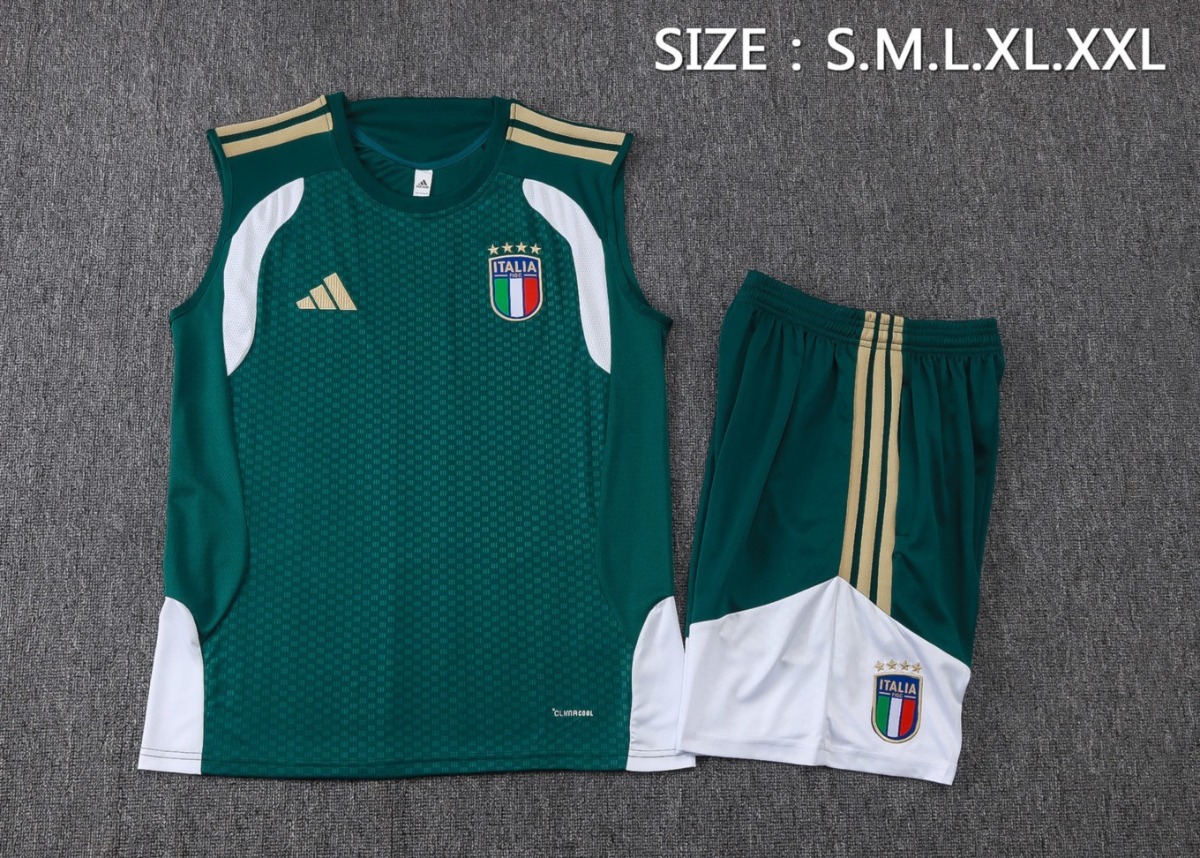 2026 Italy Dark green Training Set Shirt and Shorts