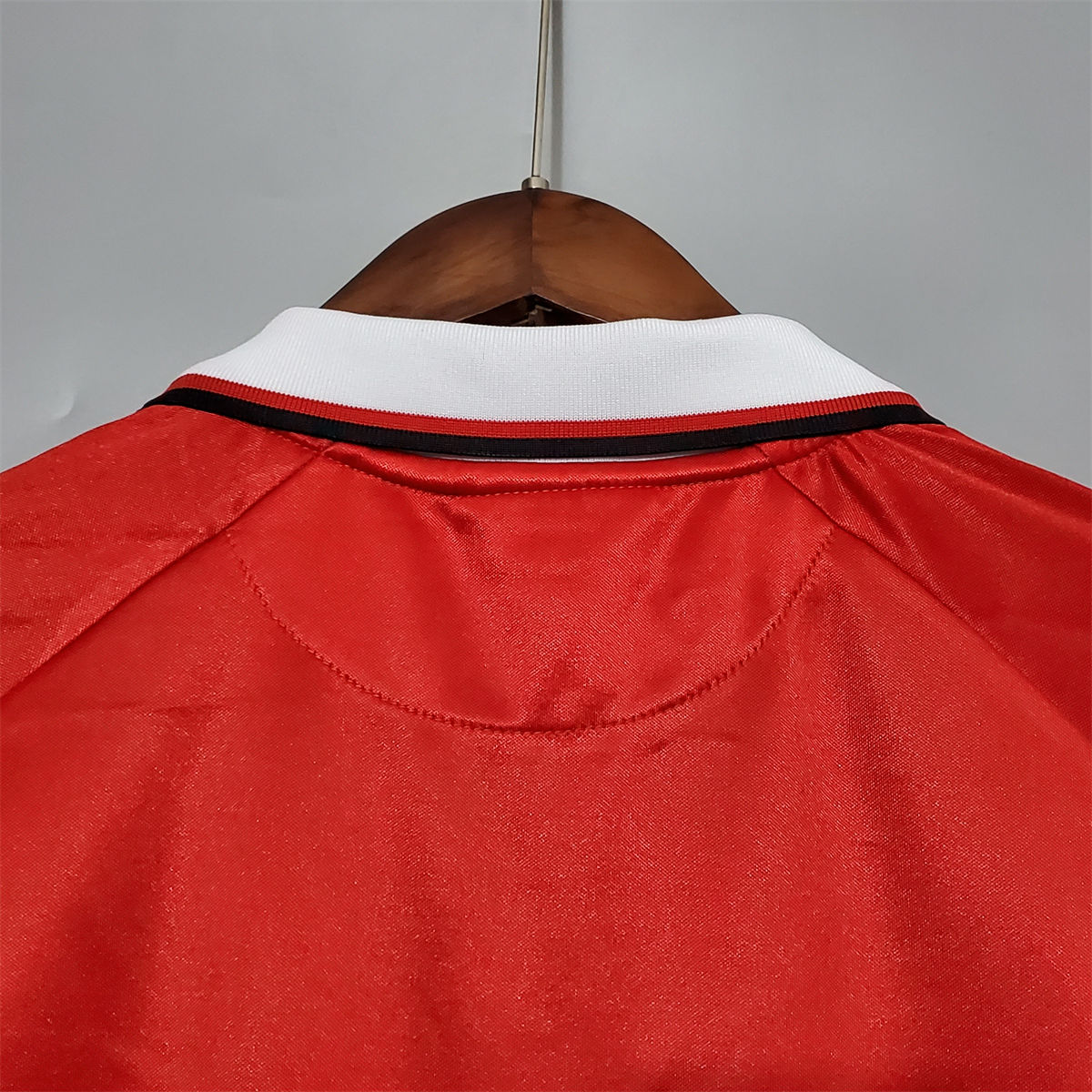 Retro Manchester United 99/00 long-sleeved Champions League version home jersey Fan Version