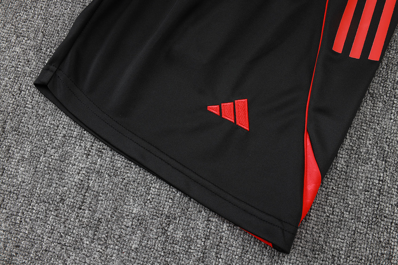 2025/26 Bayern Munich Black Training Set Shirt and Shorts