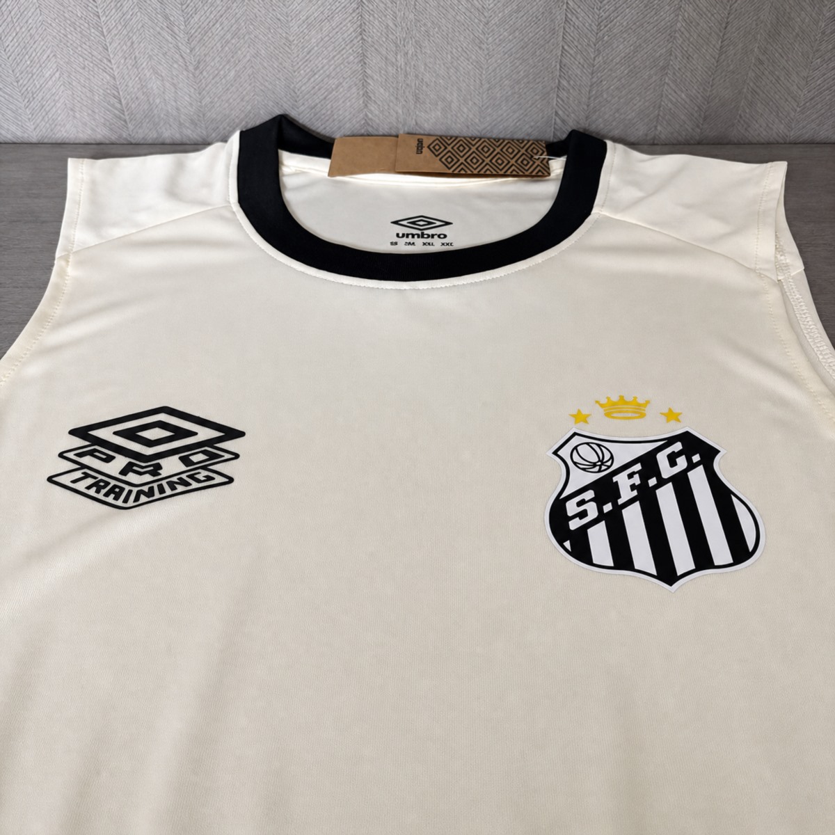 2026/27 Santos Training Beige Vest Fan Version
