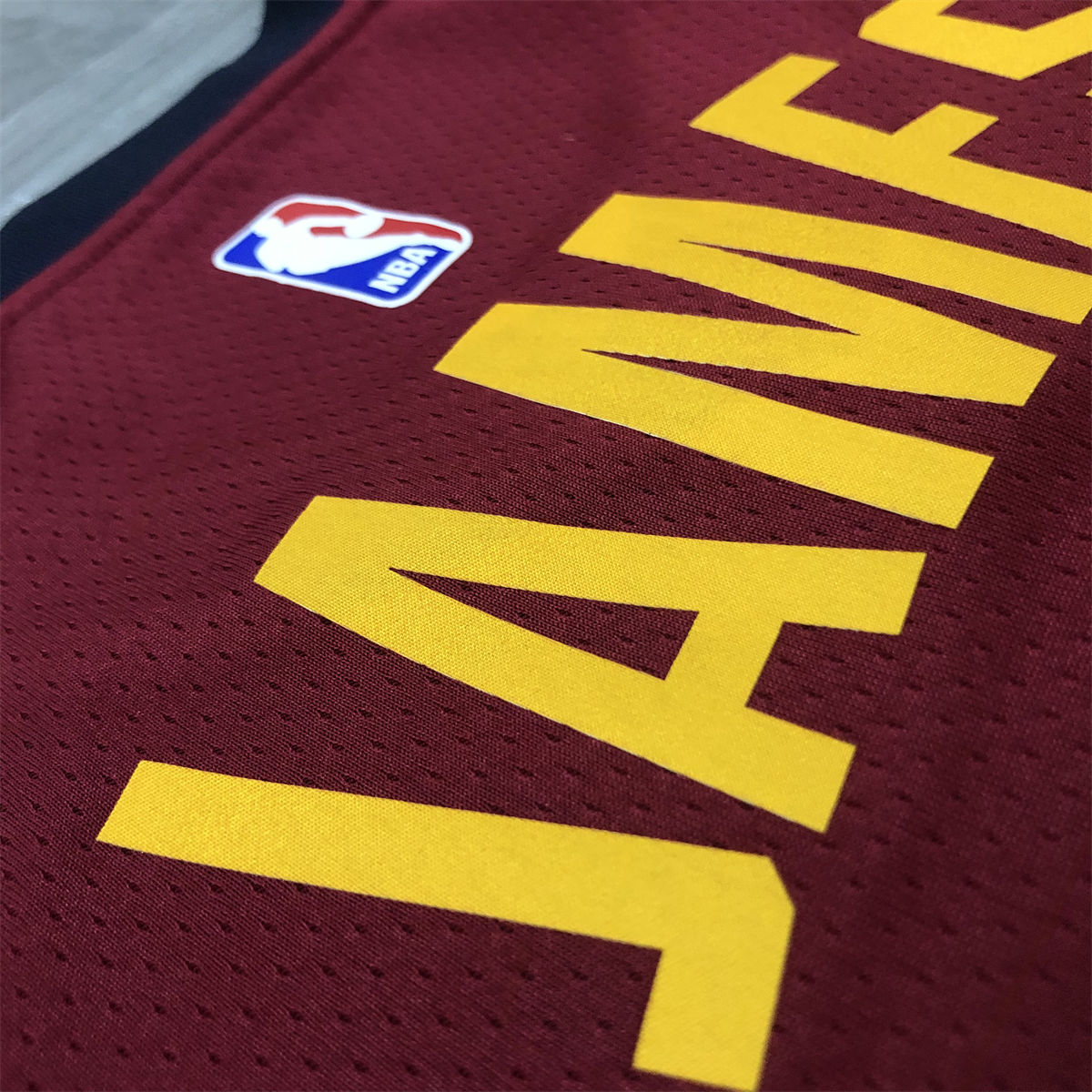 NBA Cleverland Cavaliers V-Neck Red jersey JAMES#23 S-XXL