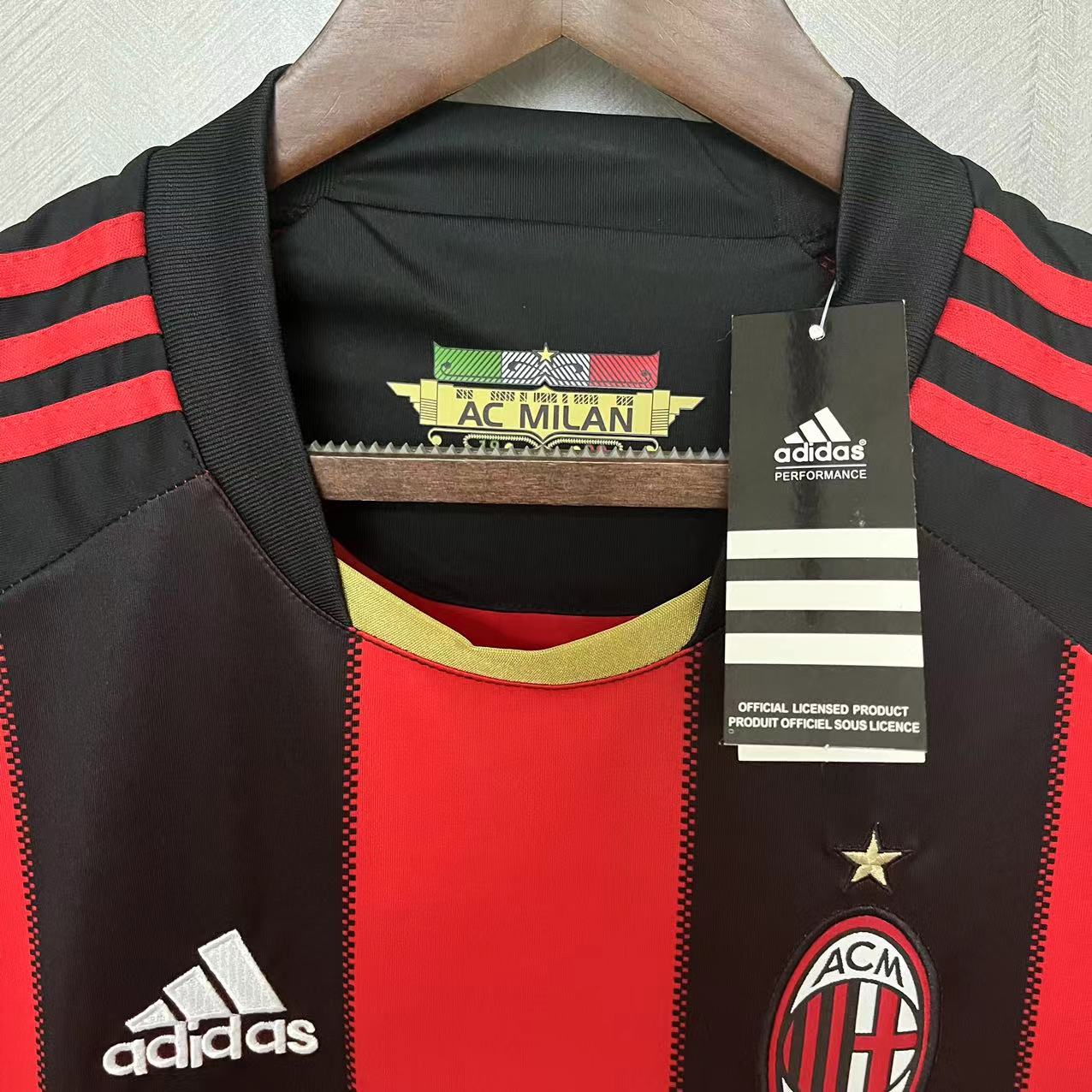 Retro AC Milan 2010/11 Home jersey Fan Version