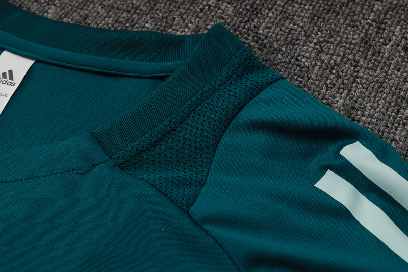 24/25 Cruzeiro Green Training Set Shirt and Shorts