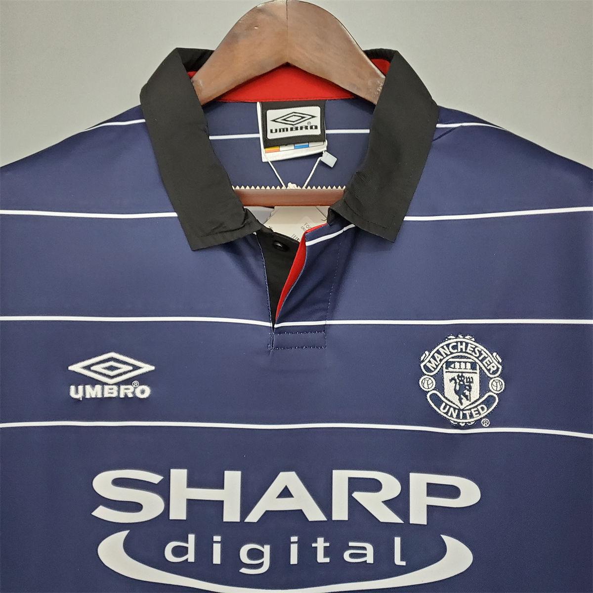Retro Manchester United 99/00 away jersey Fan Version