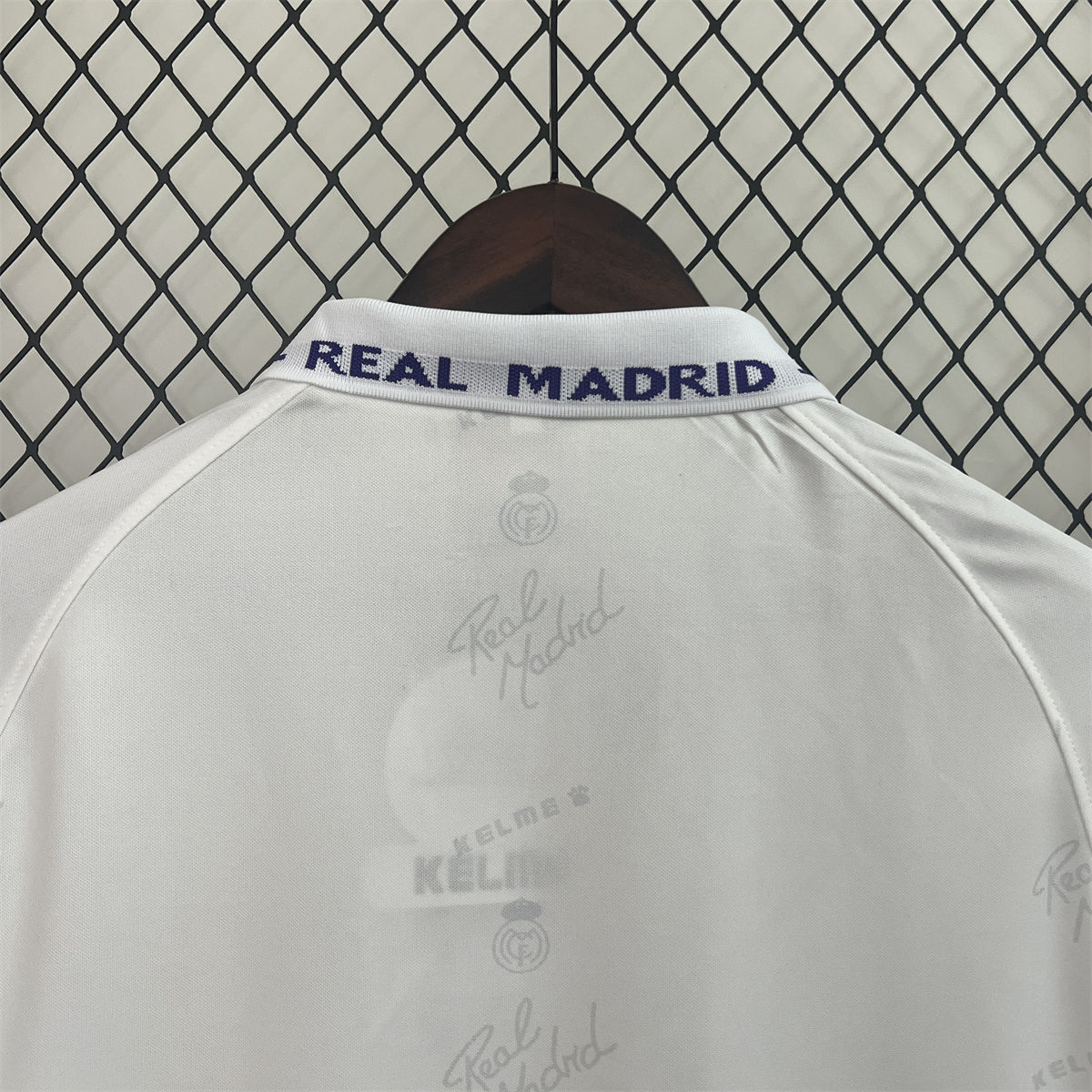 Retro Real Madrid 1994/96 Home jersey Long Sleeve Fan Version