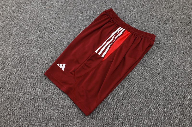 24/25 Internacional Red Training Set Shirt and Shorts