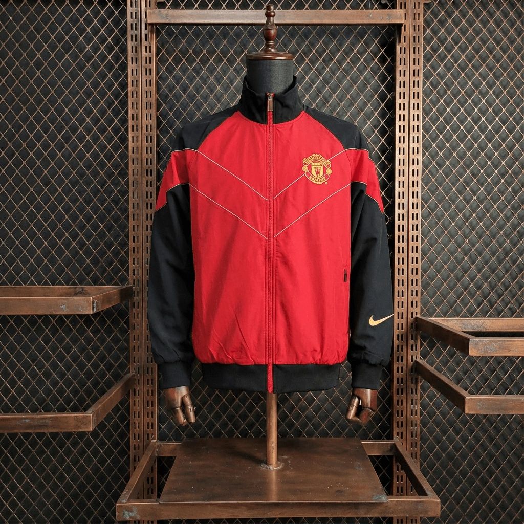 2006/07 Vintage Style Manchester United Red Windbreaker Sport Unifom jersey Sport Unifom
