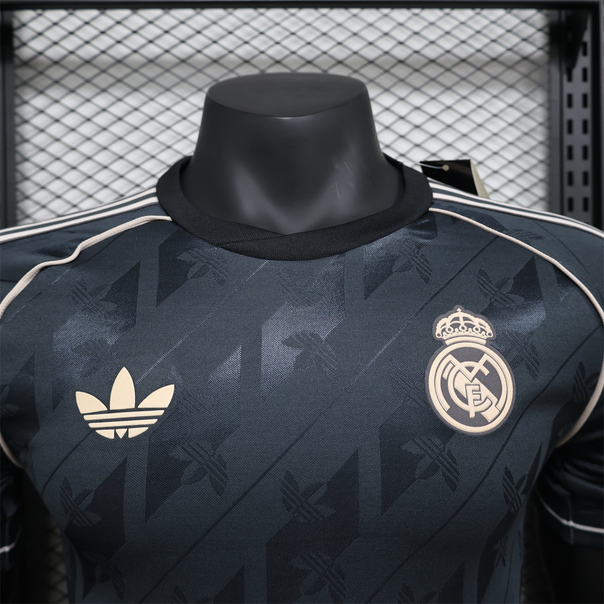 24/25 Real Madrid Black Special edition Jersey Player Version