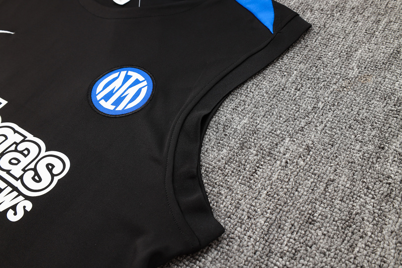 24/25 Inter Milan Black Training Set Shirt and Shorts