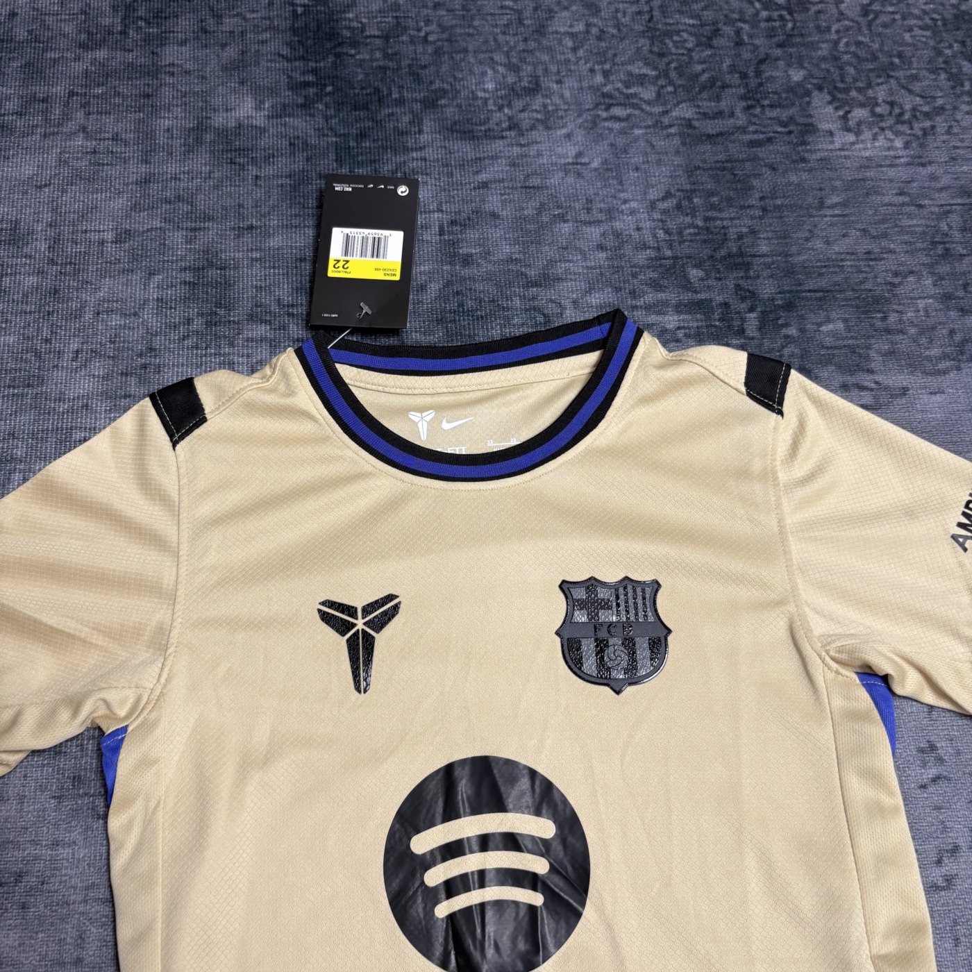 2025/26 Barcelona Away jersey kids Kits size: 16-28