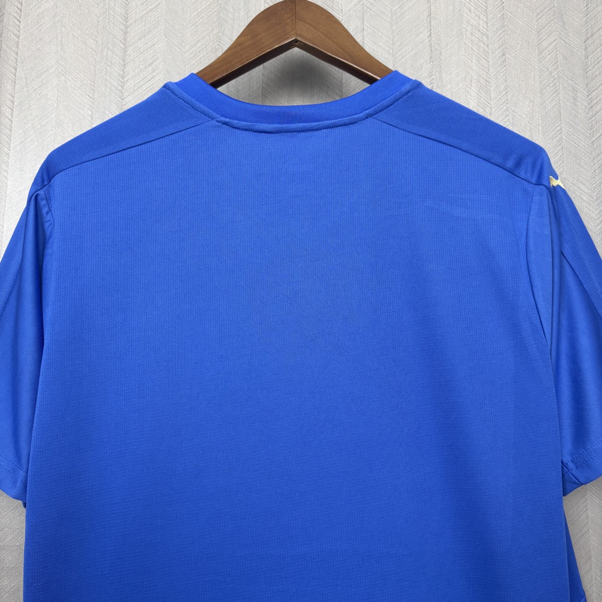Retro Leicester City 2015/16 Home Jersey Fan Version