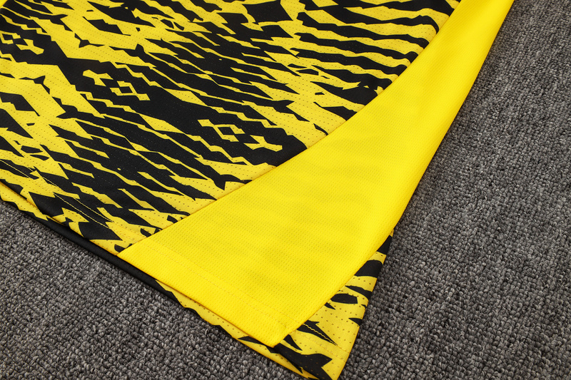 24/25 Dortmund Yellow black Training Set Shirt and Shorts