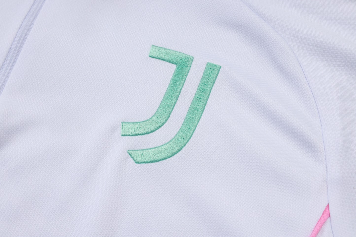 202526 Juventus white-black Long-sleeved half-pull training kit Football team kit