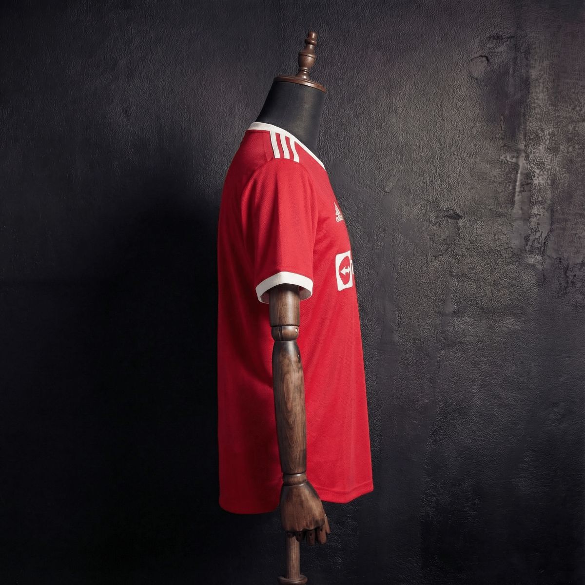 Retro Manchester United 2021/22 Home jersey Fan Version