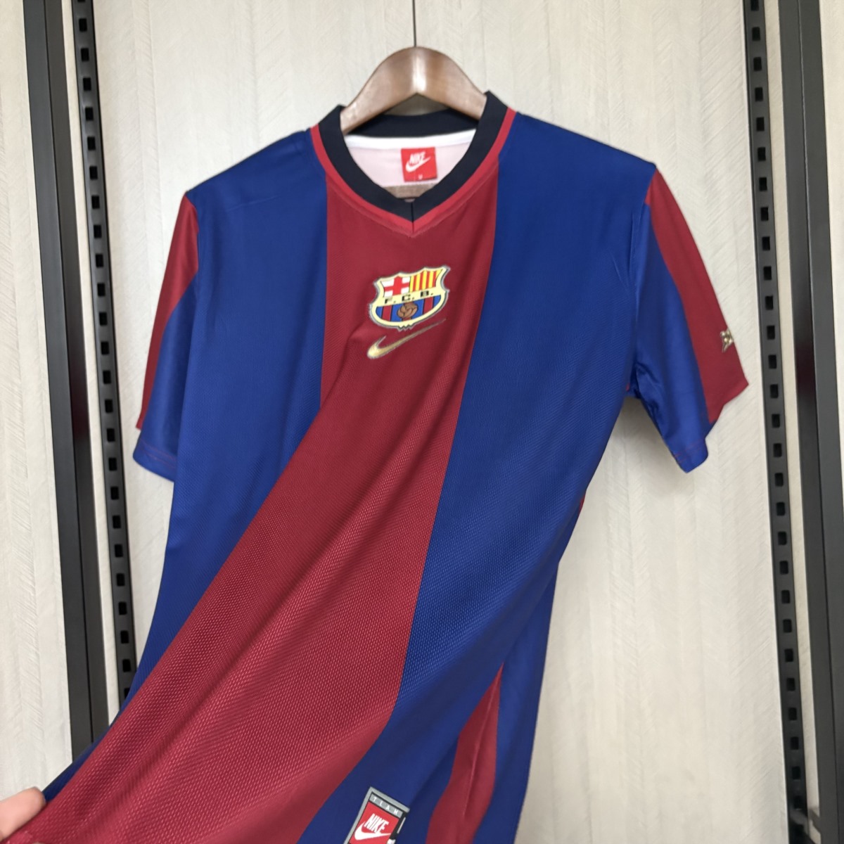 Retro Barcelona 98/99 home jersey Fan Version