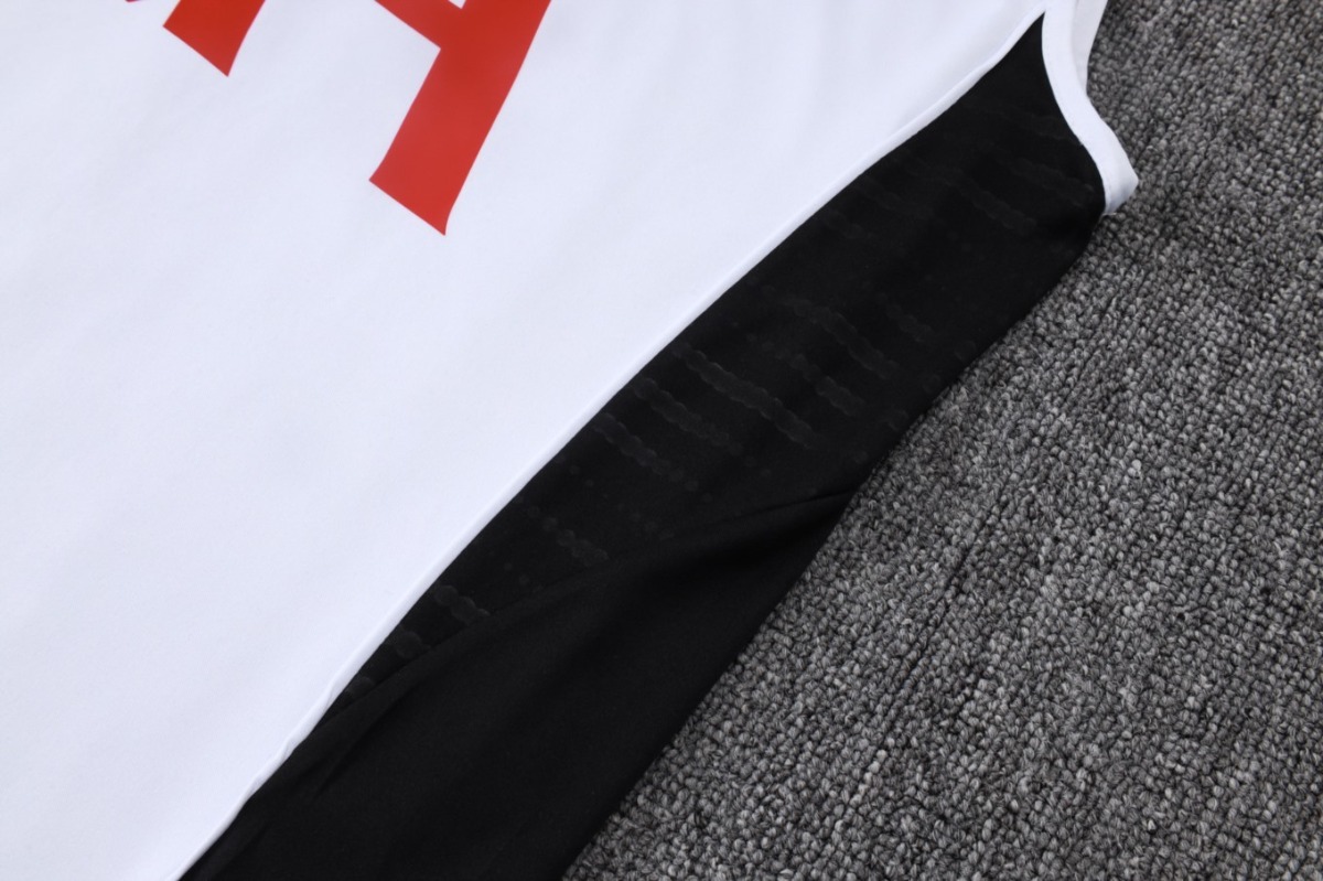 2026 Liverpool White Training Set Shirt and Shorts