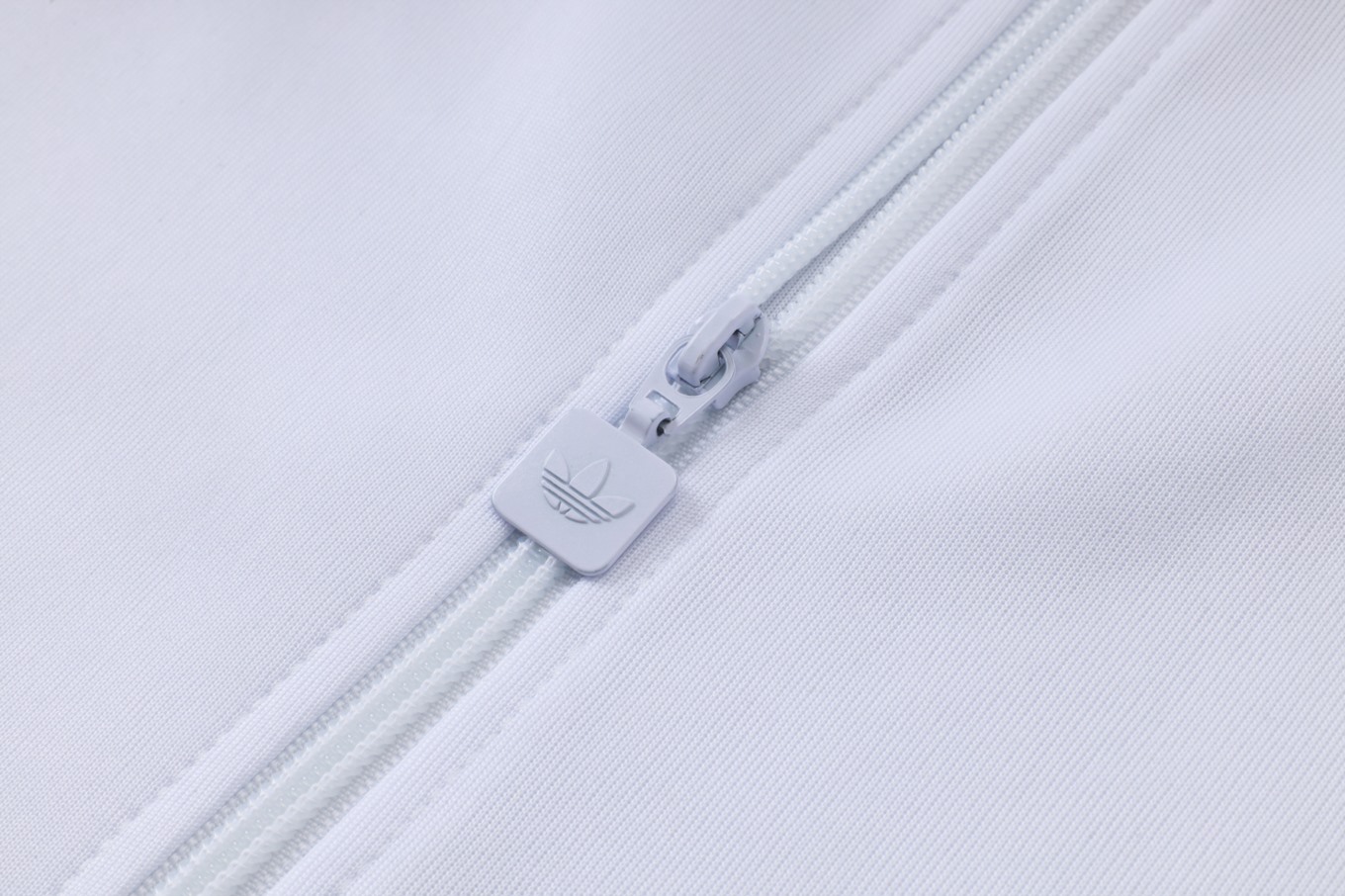 2026 Real Madrid White Jacket Training Suit Set