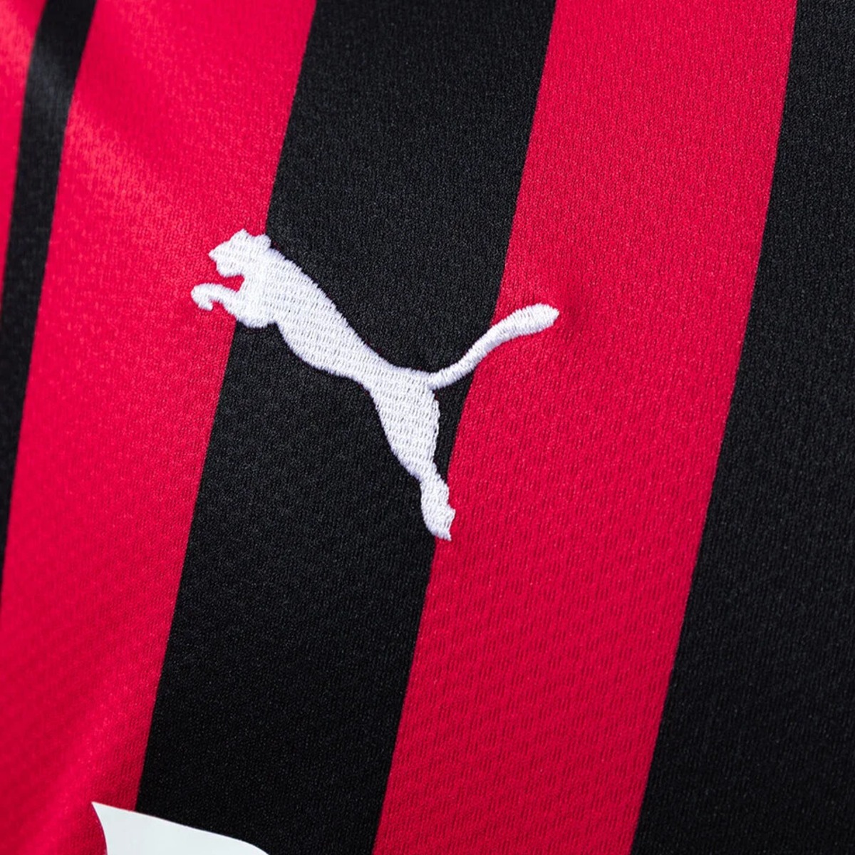 Retro AC Milan 2021/22 Home jersey Fan Version