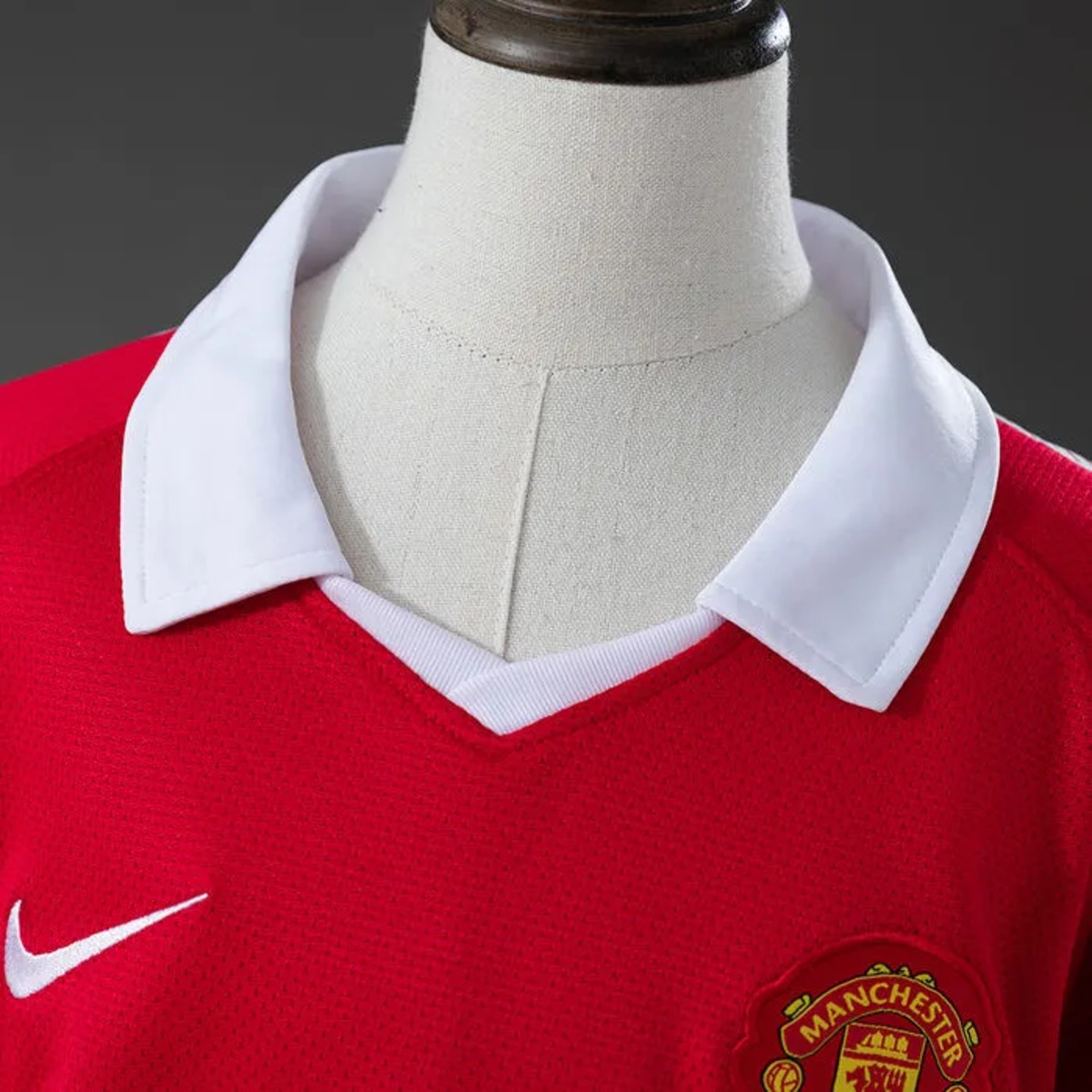 Retro Manchester United 2010/11 Home Kid Kits