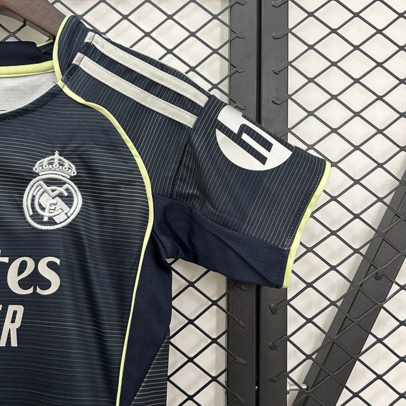 25/26 Kids Real Madrid Away jersey Kid Kits Size 16-28