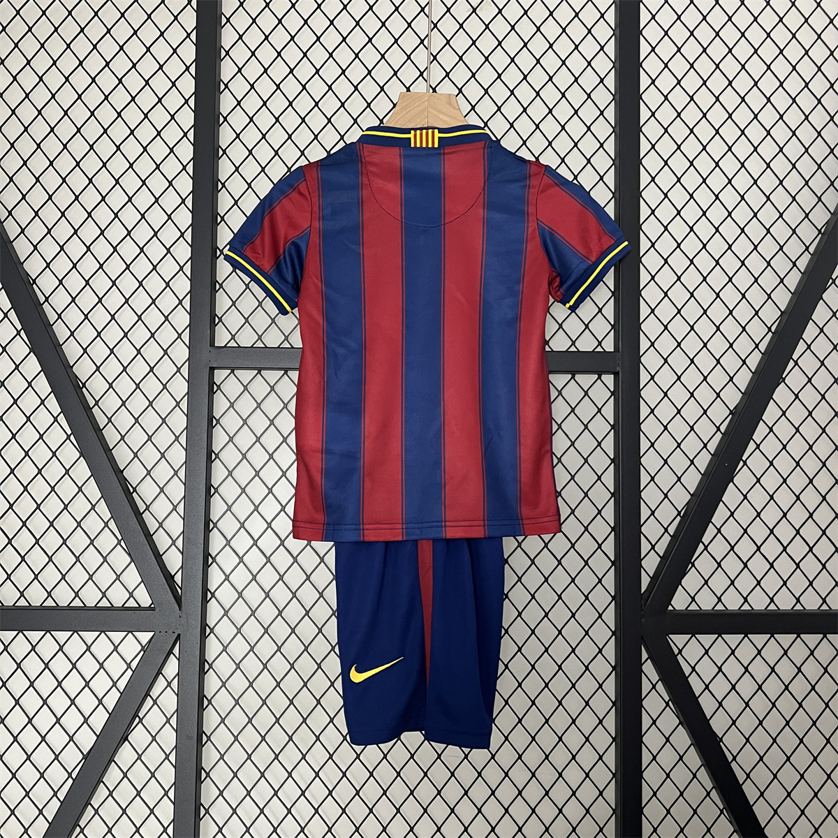 Retro Barcelona 09/10 kids home jersey Kid Kits Size 16-28
