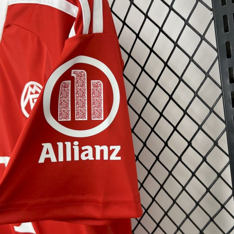 2025/26 Bayern Munich Goalkeeper Red Jersey Fan Version