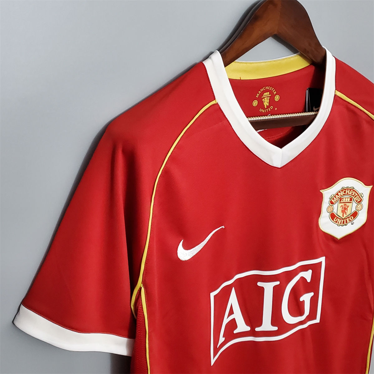 Retro Manchester United 06/07 home jersey Fan Version