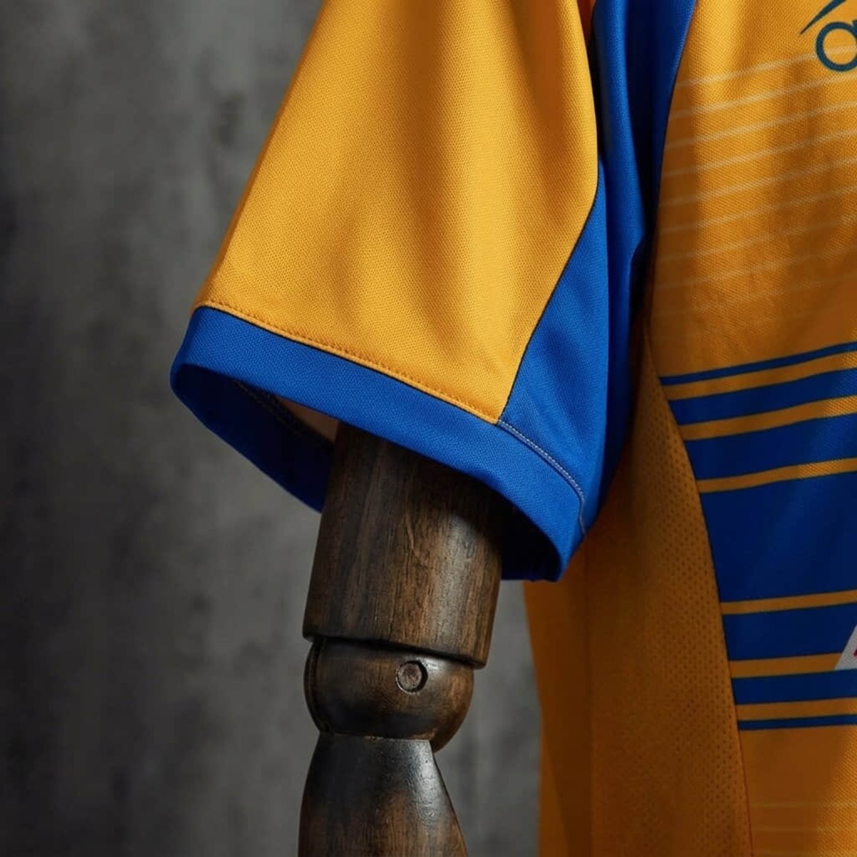 Retro Tigres UANL 2006 Home Jersey Fan Version