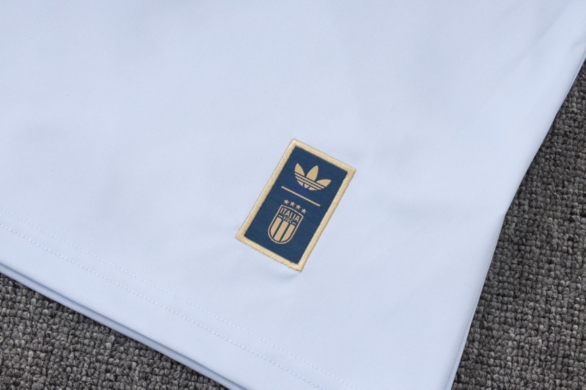 2026 Italy Light blue Training Set Shirt and Shorts
