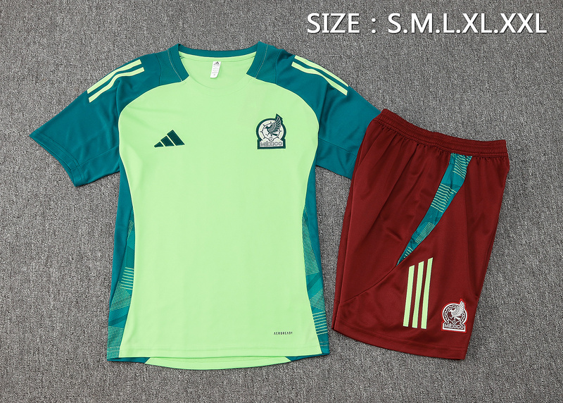 24/25 Mexico Green Training Set Shirt and Shorts