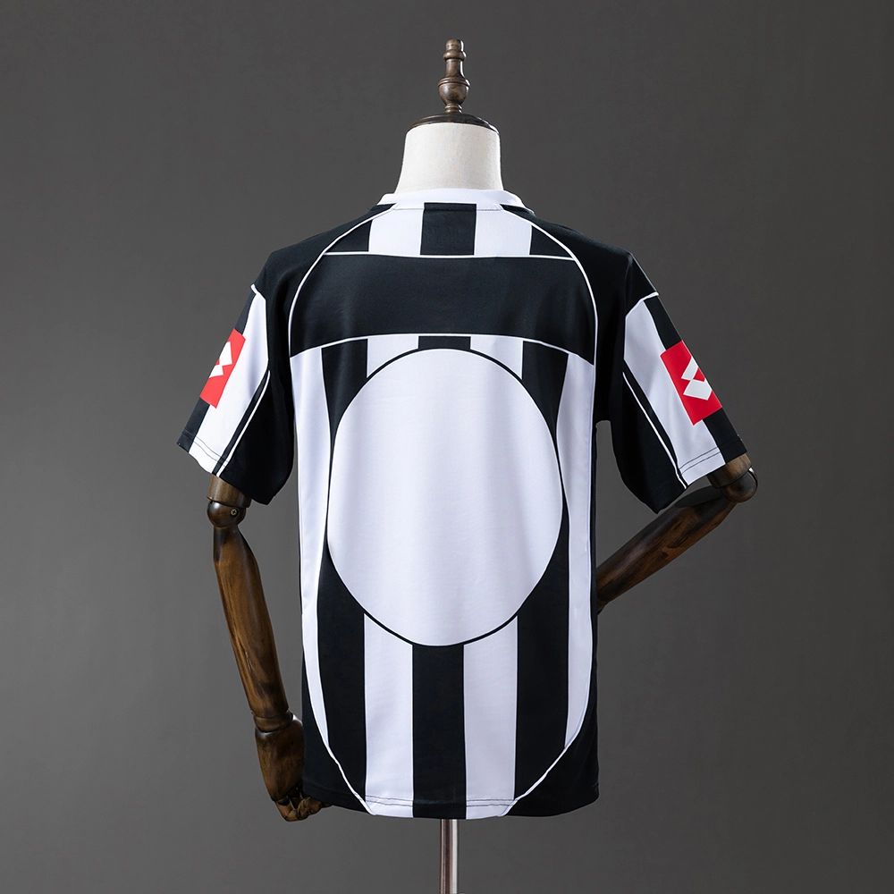Retro Juventus 02/03 Home  jersey Fan Version