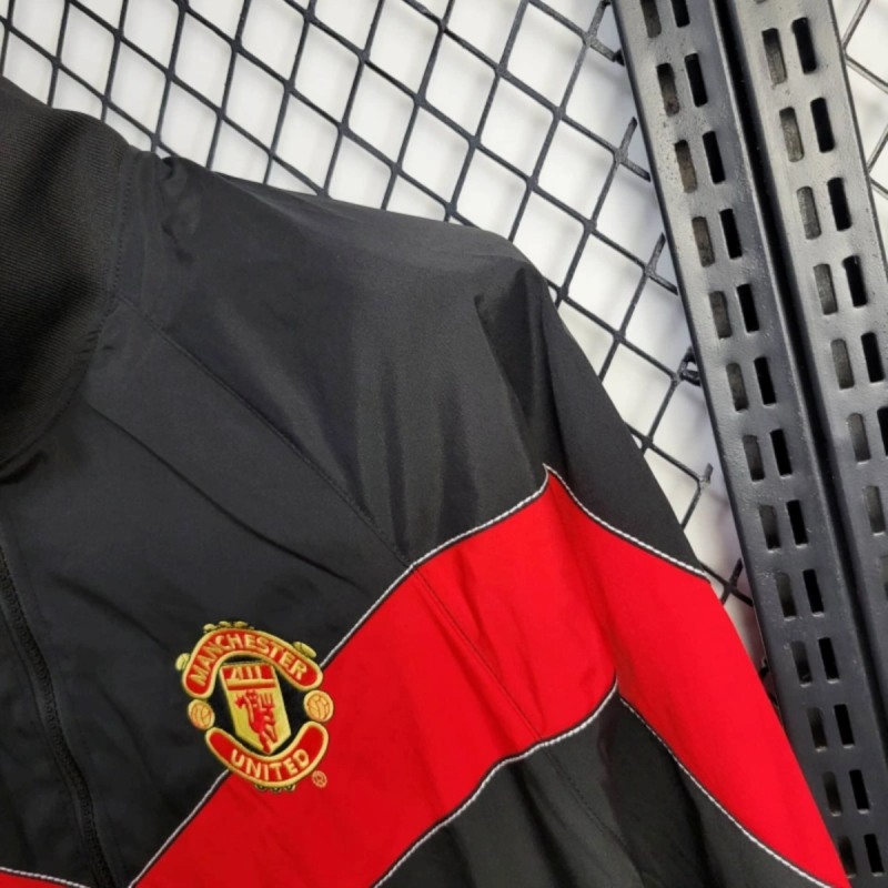 2025 Manchester United Black Windbreaker Sport Unifom jersey Sport Unifom