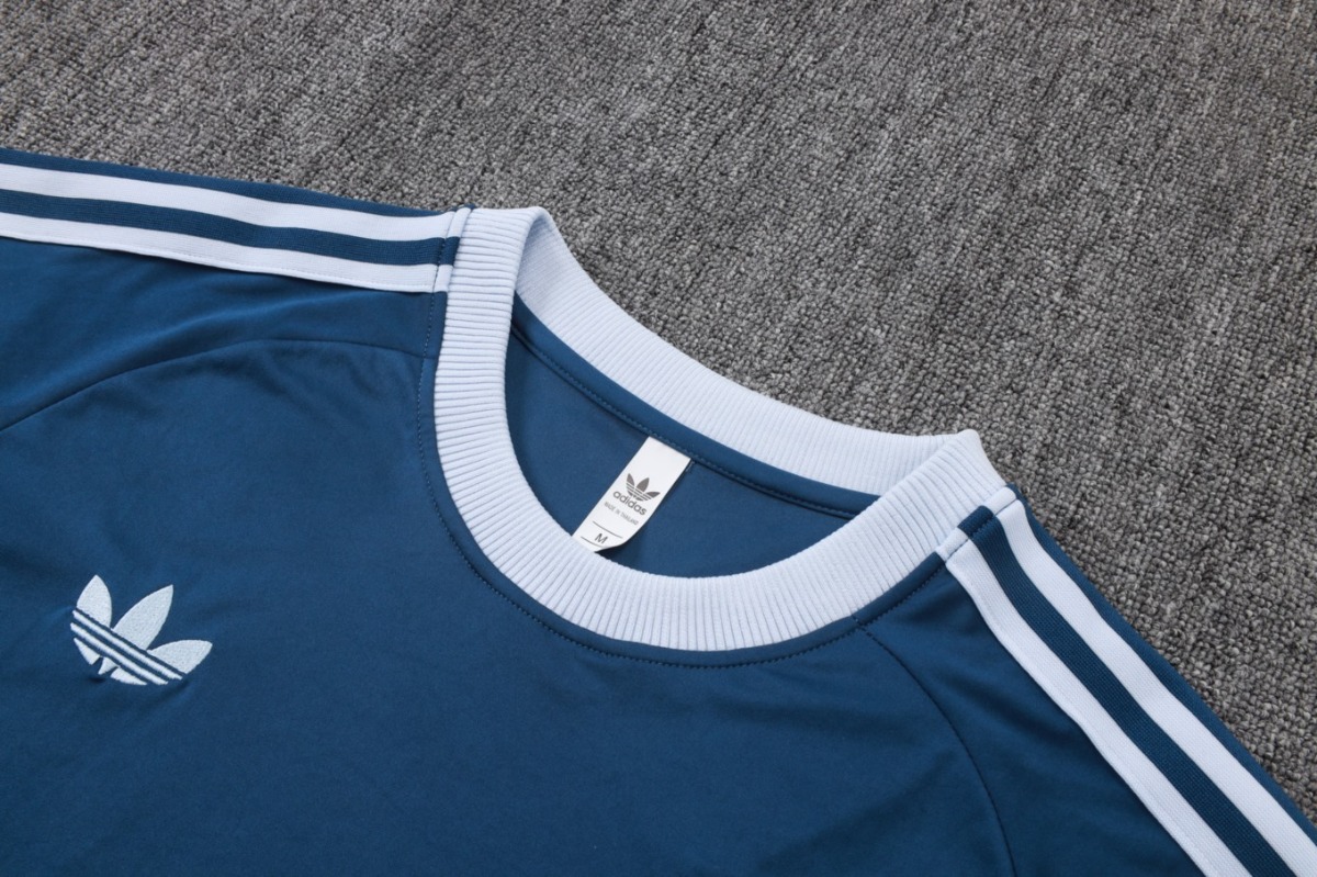 2026 Italy Dark blue Training Set Shirt and Shorts