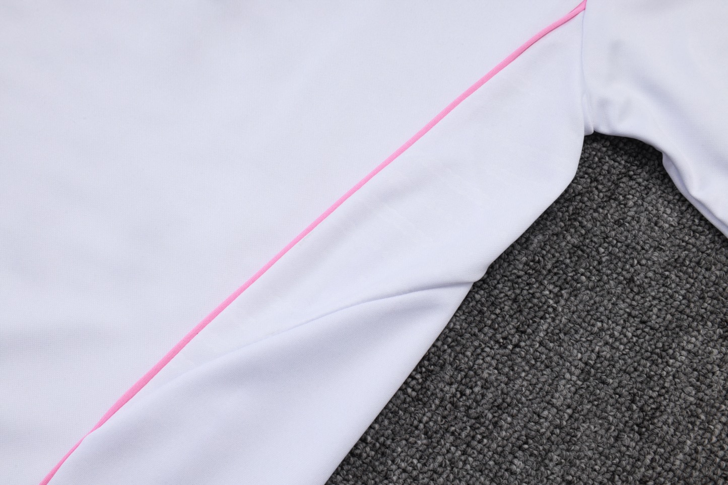 202526 Juventus white-black Long-sleeved half-pull training kit Football team kit