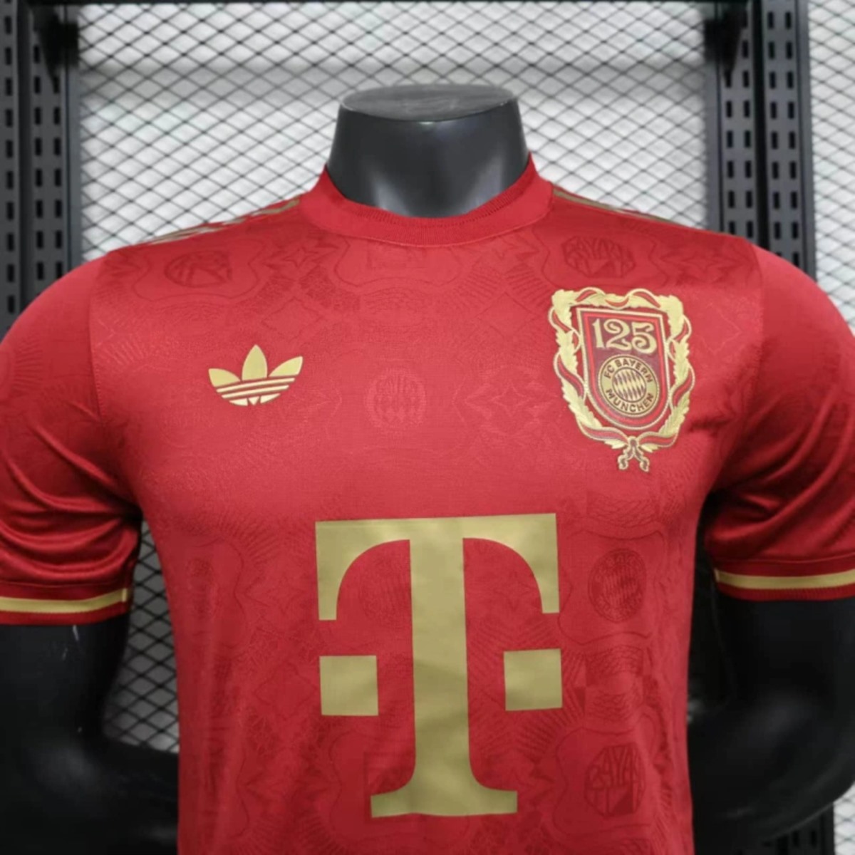 25/26 Bayern Munich Anniversary Edition jersey Player Version