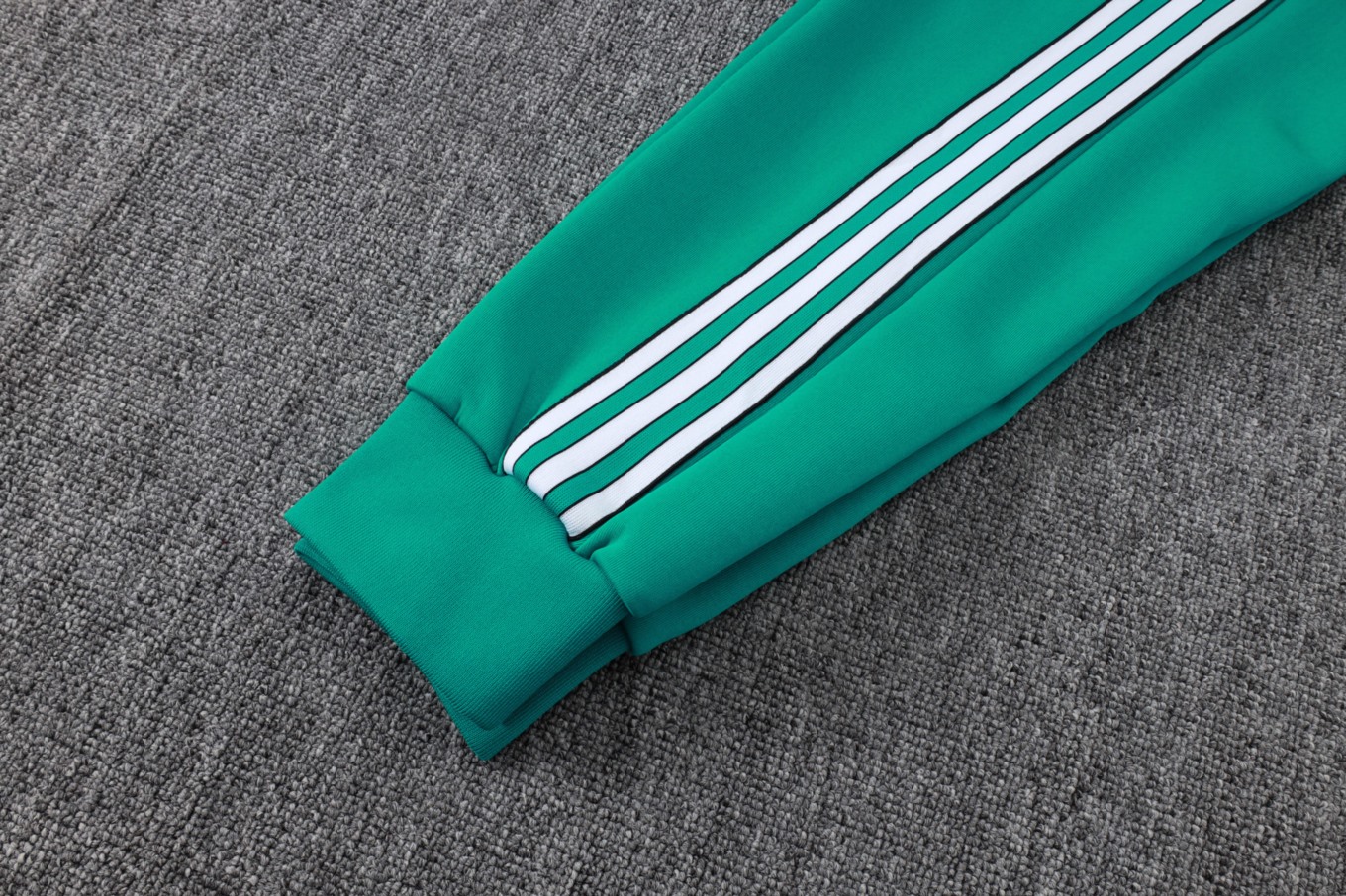 2026 Liverpool Green Jacket Training Suit Set
