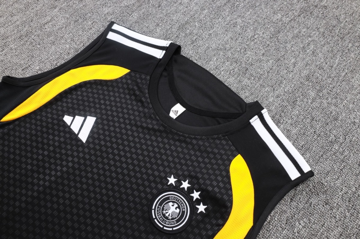 2026 Germany Black Training Set Shirt and Shorts