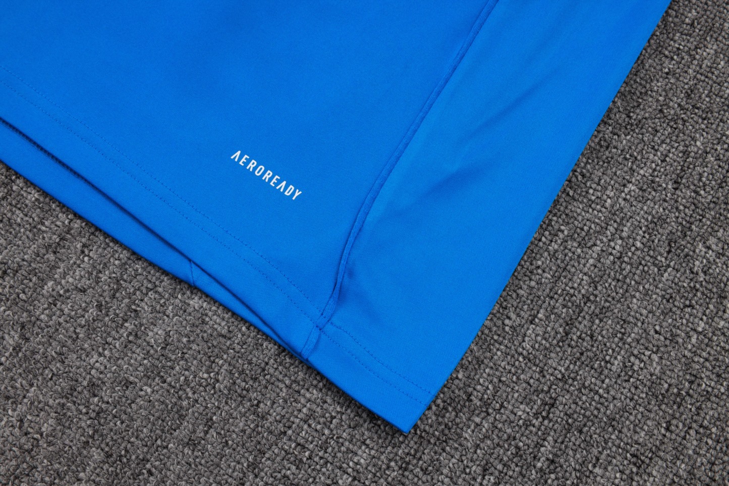 202526 Real Madrid lake blue Long-sleeved half-pull training kit Football team kit