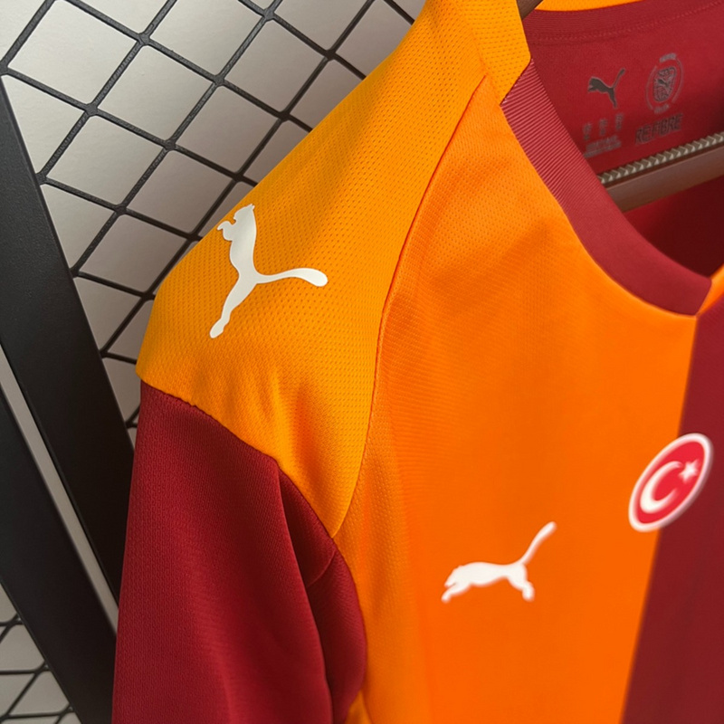 2025/26 Galatasaray Home jersey Fan version