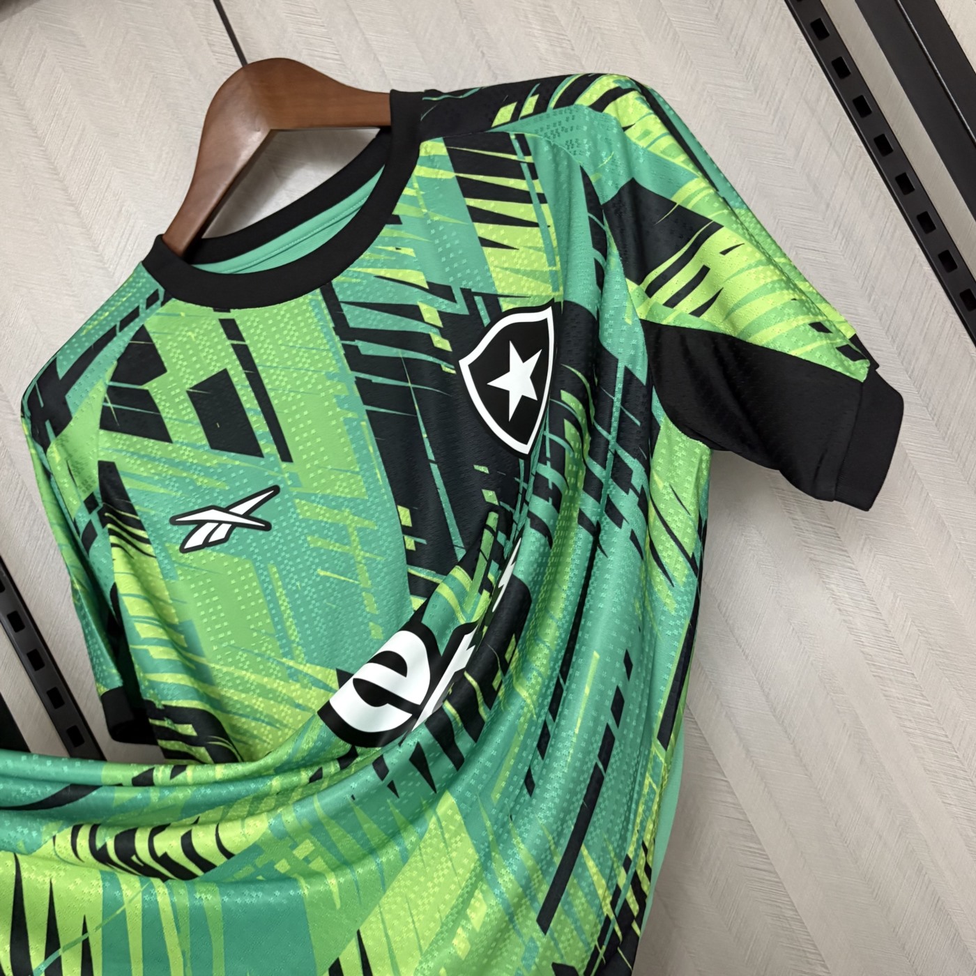 Botafogo 2025/26 Goalkeeper Green Jersey Fan Version