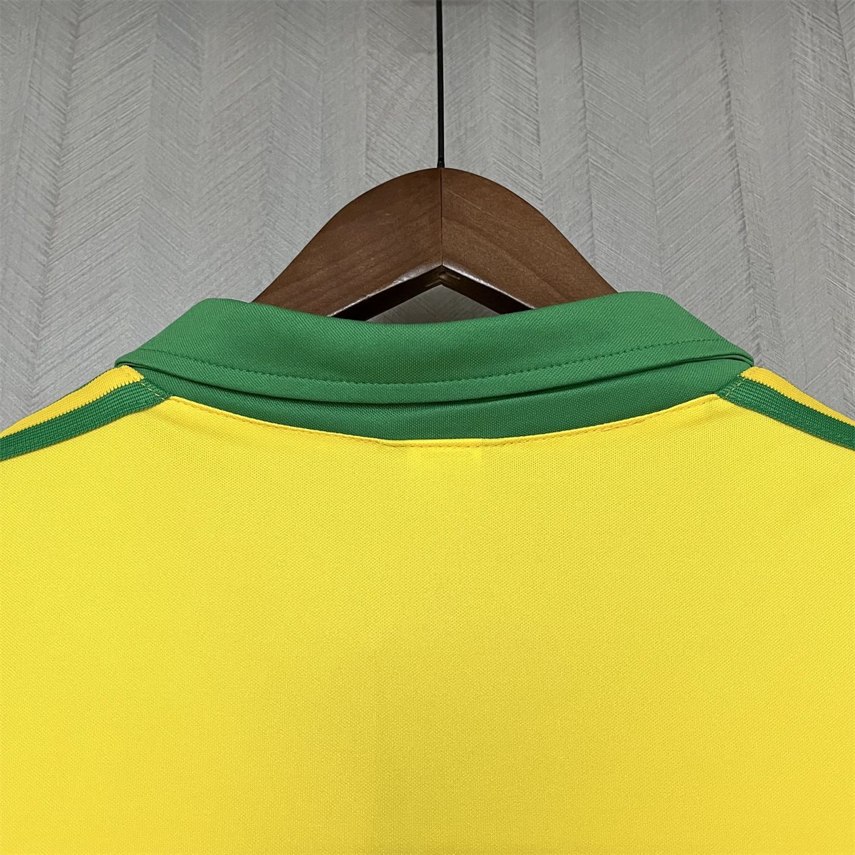 Retro 1979 Brazil home jersey Fan Version