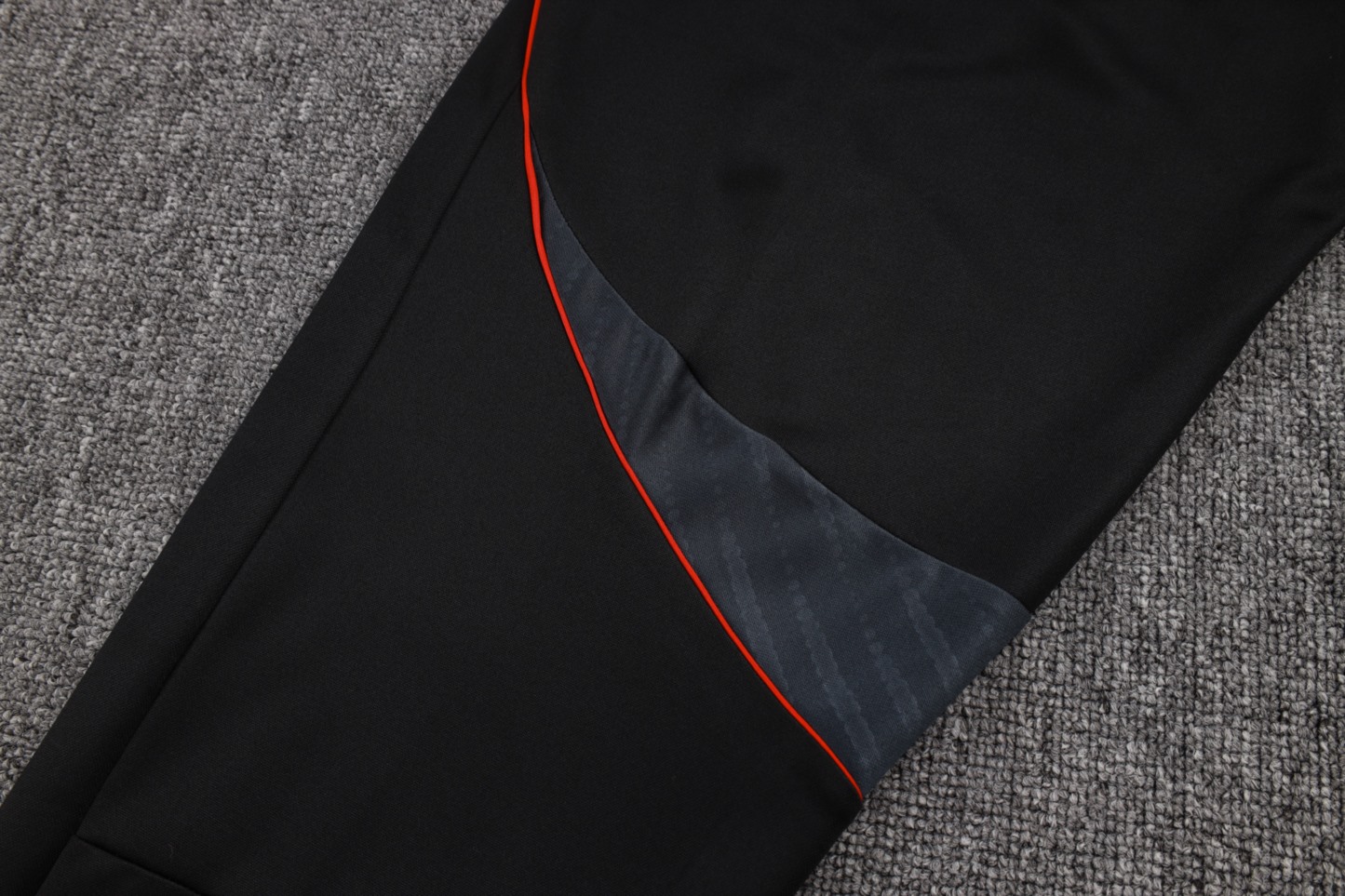202526 Ajax white-black Long-sleeved half-pull training kit Football team kit