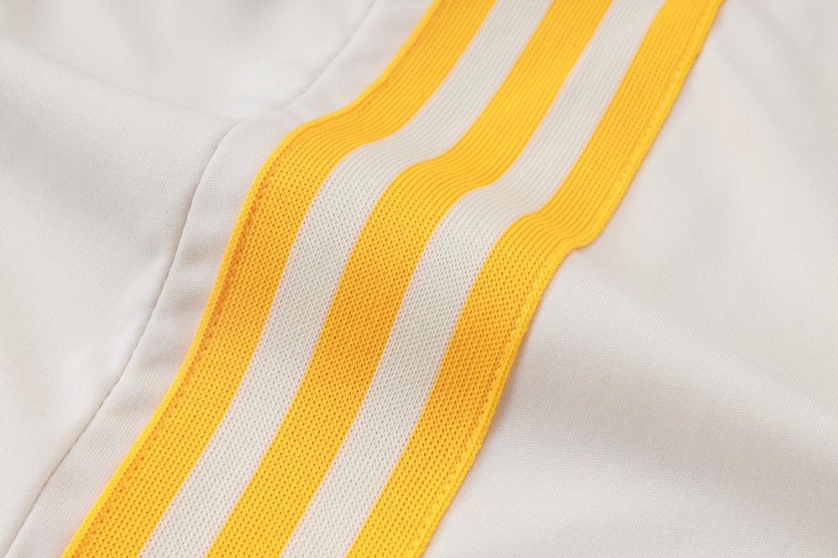2026 Bayern Munich Beige Long-sleeved half-pull trainingkit