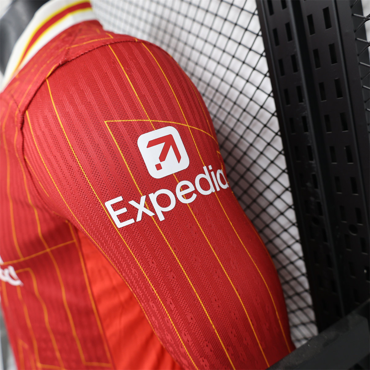 24/25 Liverpool Home Jersey Long Sleeve Player Version