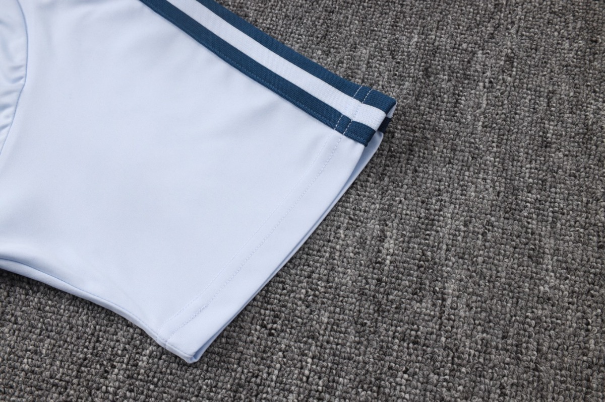 2026 Italy Light blue Training Set Shirt and Shorts