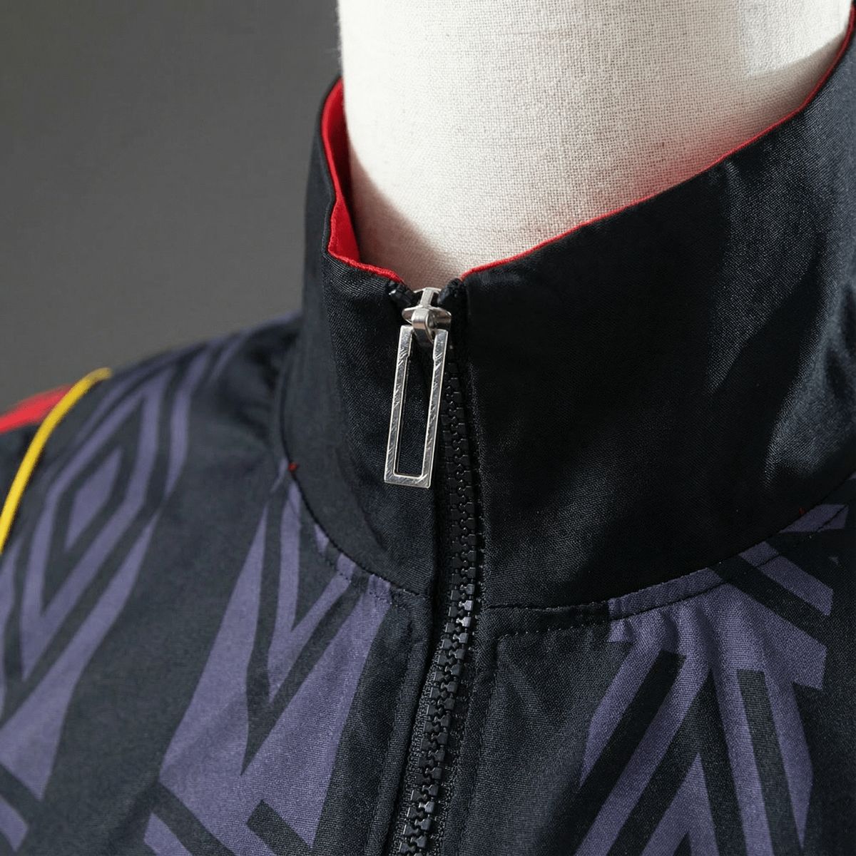 1992/94 Vintage Style Manchester United Black Windbreaker Sport Unifom