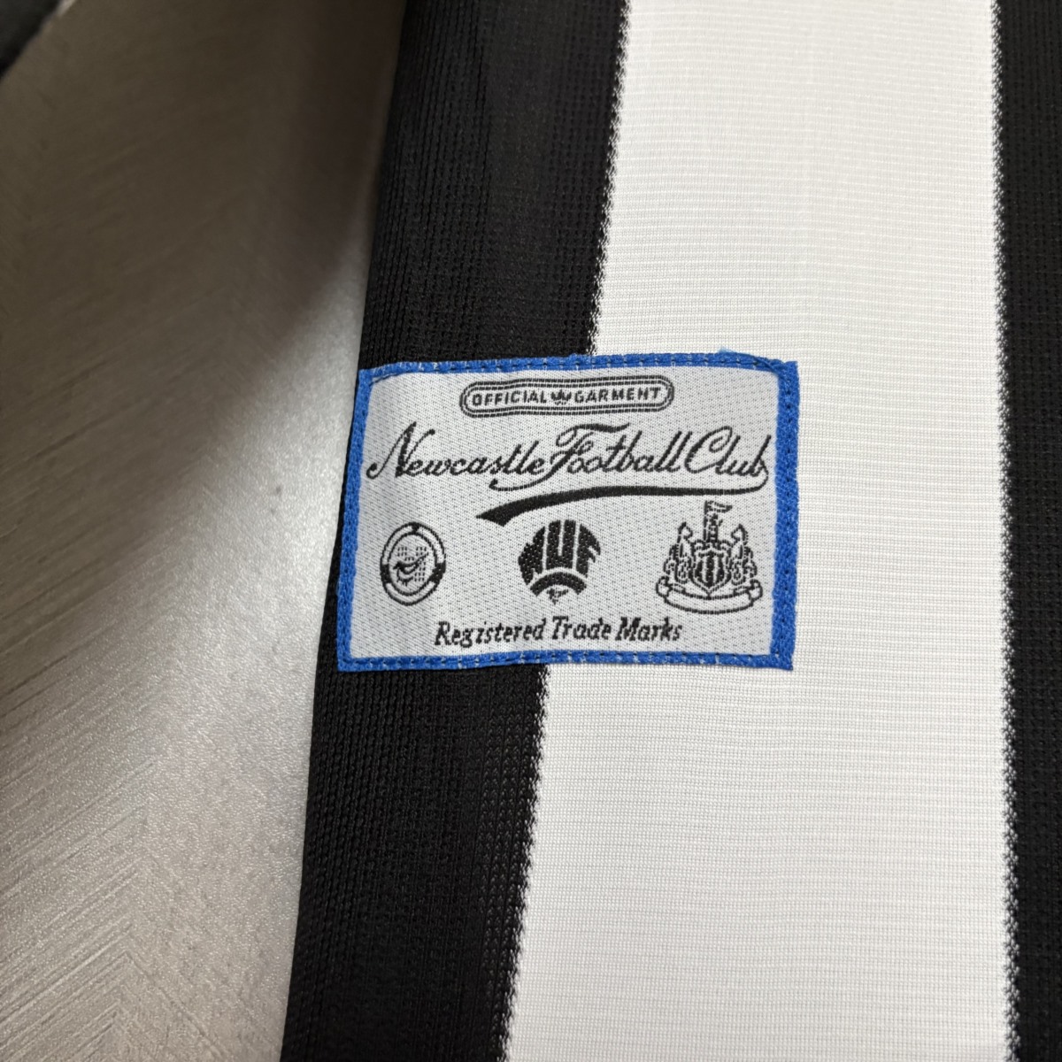 Retro Newcastle United 1997/99 Long Sleeve Home jersey Fan Version