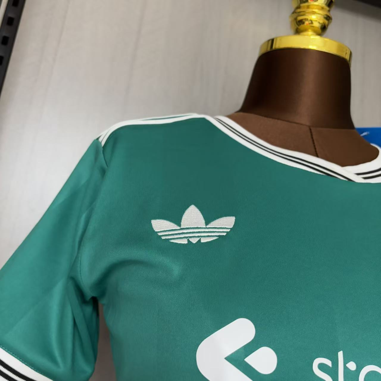 2025/26 Women Liverpool Second Away Jersey Fan Version